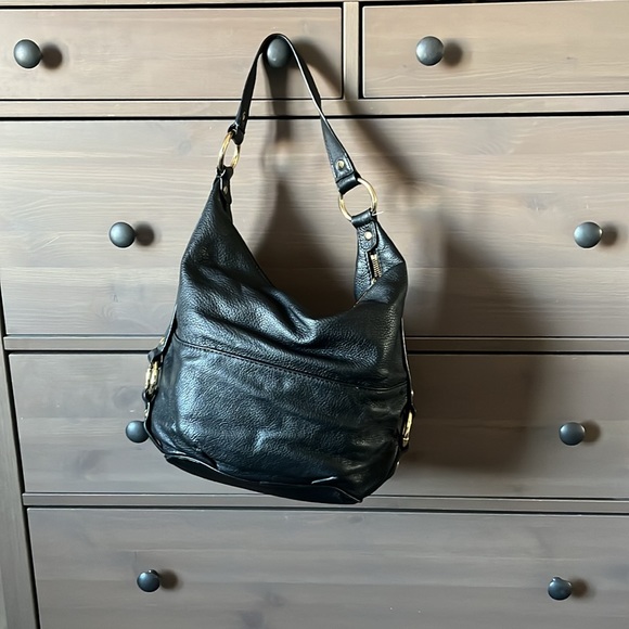 Micheal Kors purse! - Picture 2 of 3